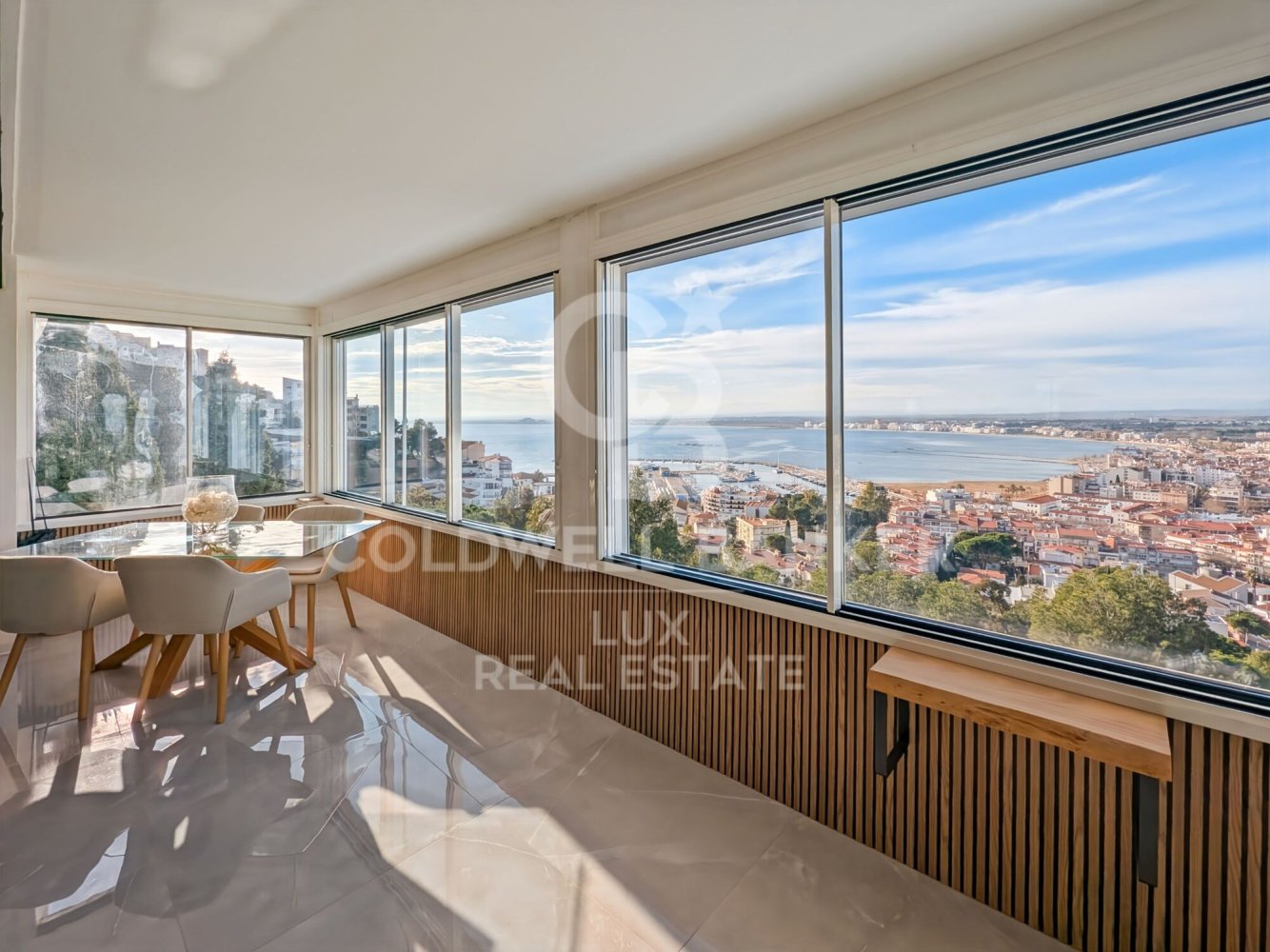 3 chambres Duplex à Roses, Spain No. 80384