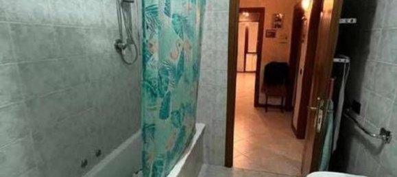 3-salle Appartement à Porto Mantovano, Italy No. 314755 26