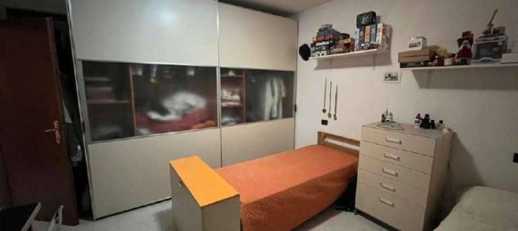 3-salle Appartement à Porto Mantovano, Italy No. 314755 23