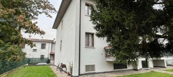 3-salle Appartement à Porto Mantovano, Italy No. 314755 12