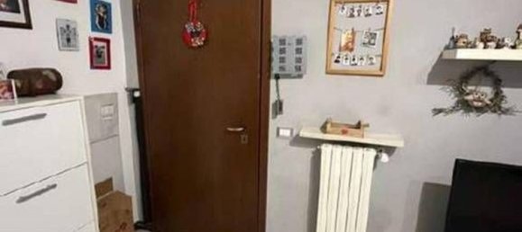 3-salle Appartement à Porto Mantovano, Italy No. 314755 17