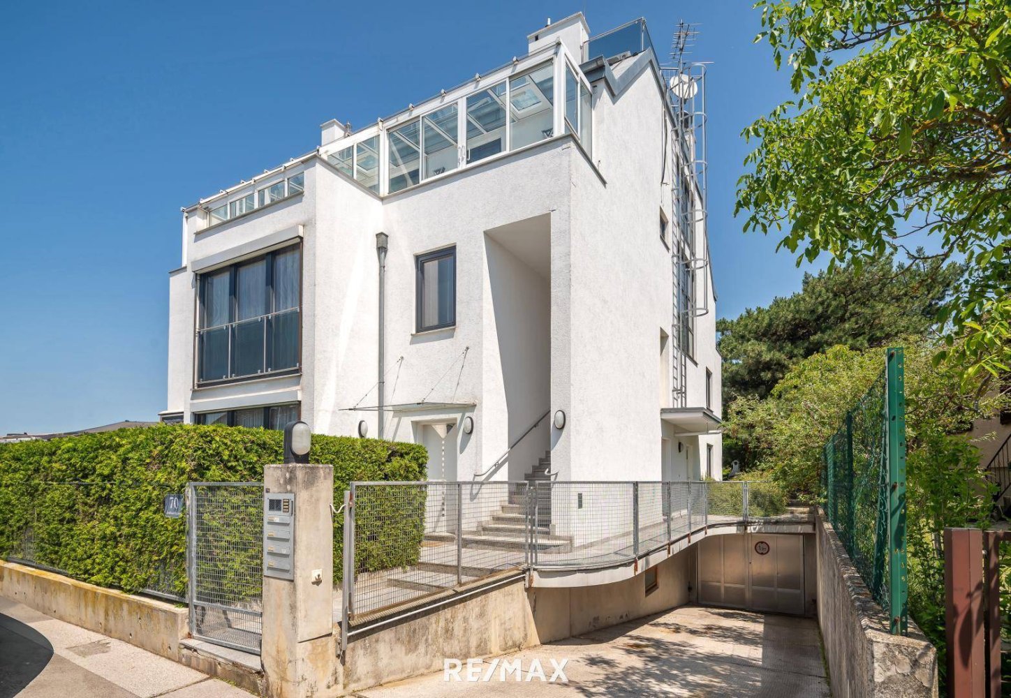 2 bedrooms Duplex in Hietzing, Austria No. 236624