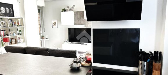 1 bedroom Apartment in Milan, Italy No. 324789 11