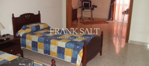 4 bedrooms House in Qormi, Malta No. 3390 16