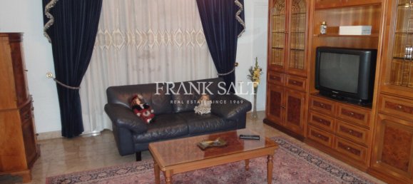 4 bedrooms House in Qormi, Malta No. 3390 12