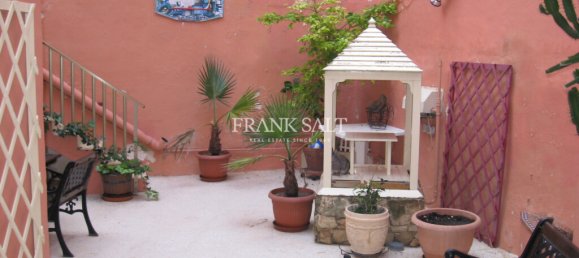 4 bedrooms House in Qormi, Malta No. 3390 18