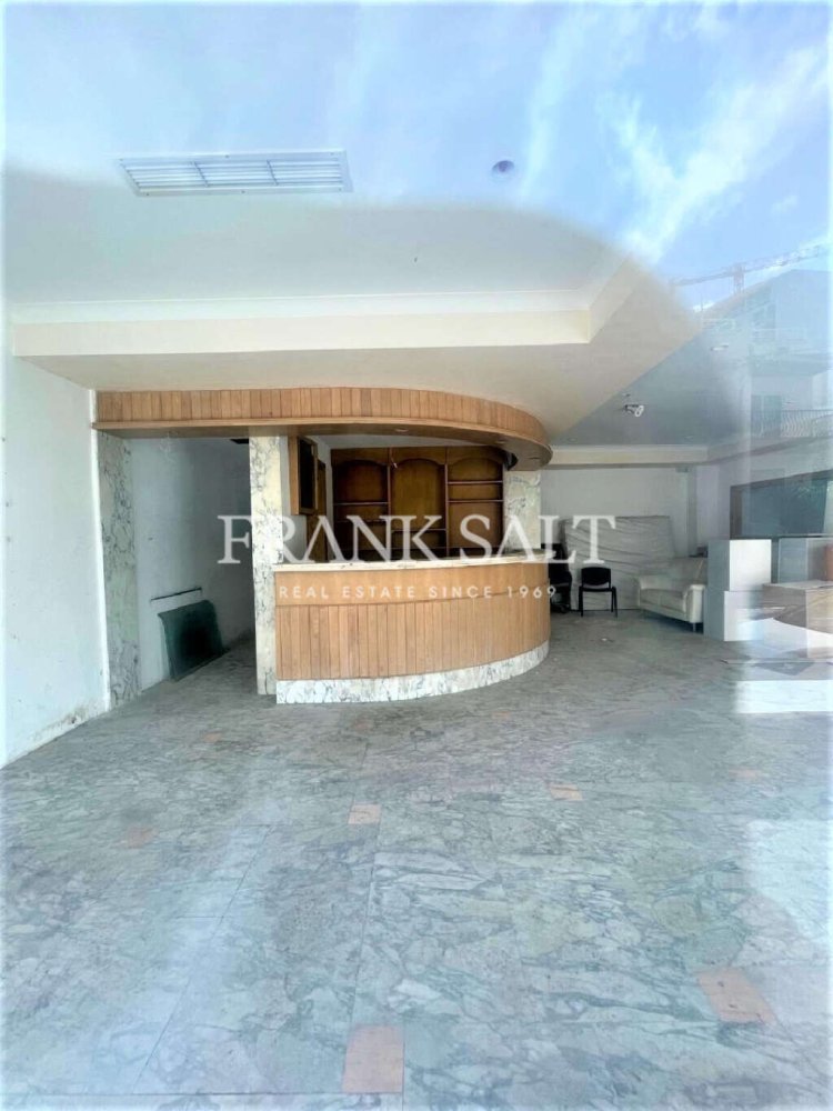 Magasin à Saint Paul's Bay, Malta 104m² No. 13539