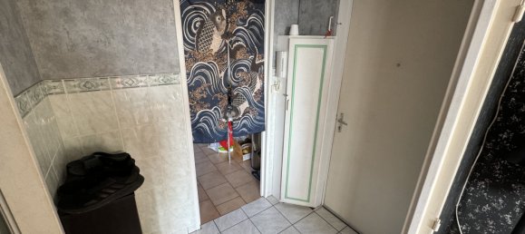 Apartamento de 3 dormitorios en Reims, France No. 50523 3
