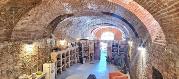 4 bedrooms House in Viarigi, Italy No. 333526 18