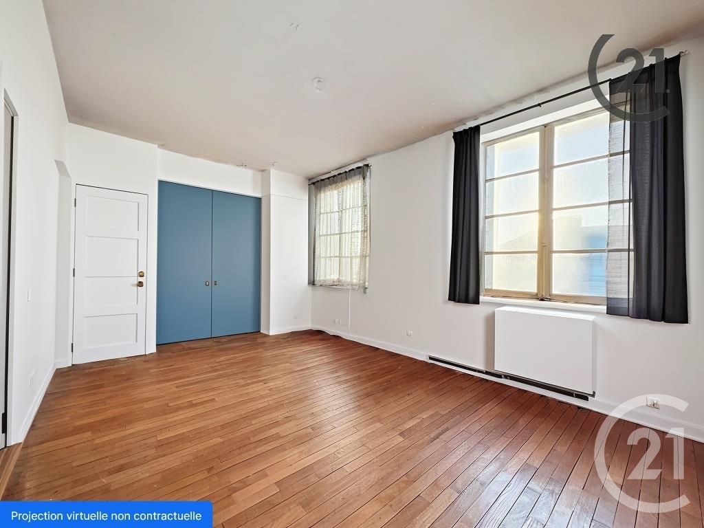 2 bedrooms Apartment in Reims, France No. 70355