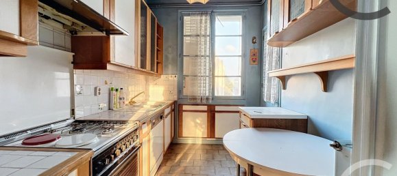 2 bedrooms Apartment in Reims, France No. 70355 3