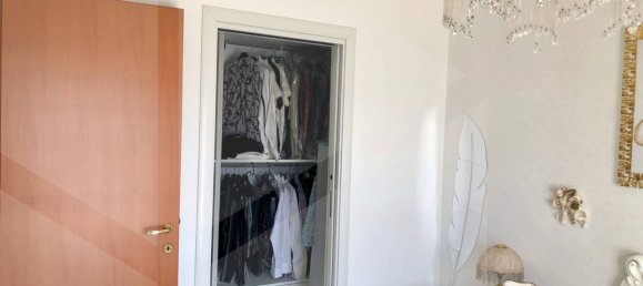 Apartamento de 3 divisões em Bari, Italy N.º 22208 18