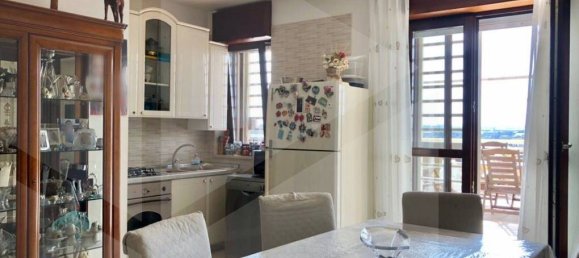 Apartamento de 3 divisões em Bari, Italy N.º 22208 4