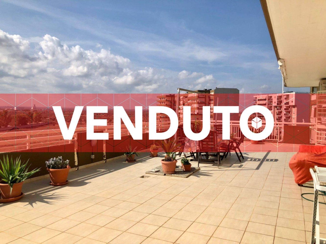 Apartamento de 3 divisões em Bari, Italy N.º 22208