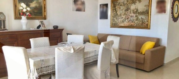 Apartamento de 3 divisões em Bari, Italy N.º 22208 5