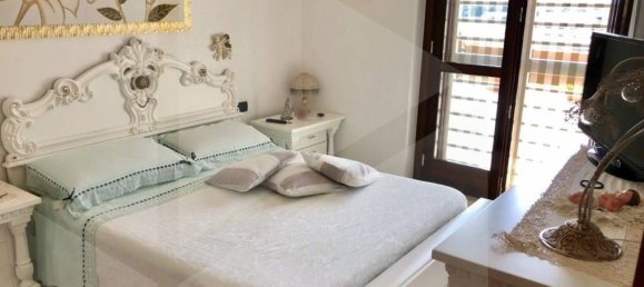 Apartamento de 3 divisões em Bari, Italy N.º 22208 14