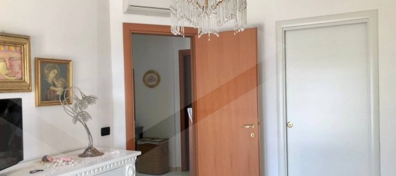 Apartamento de 3 divisões em Bari, Italy N.º 22208 17