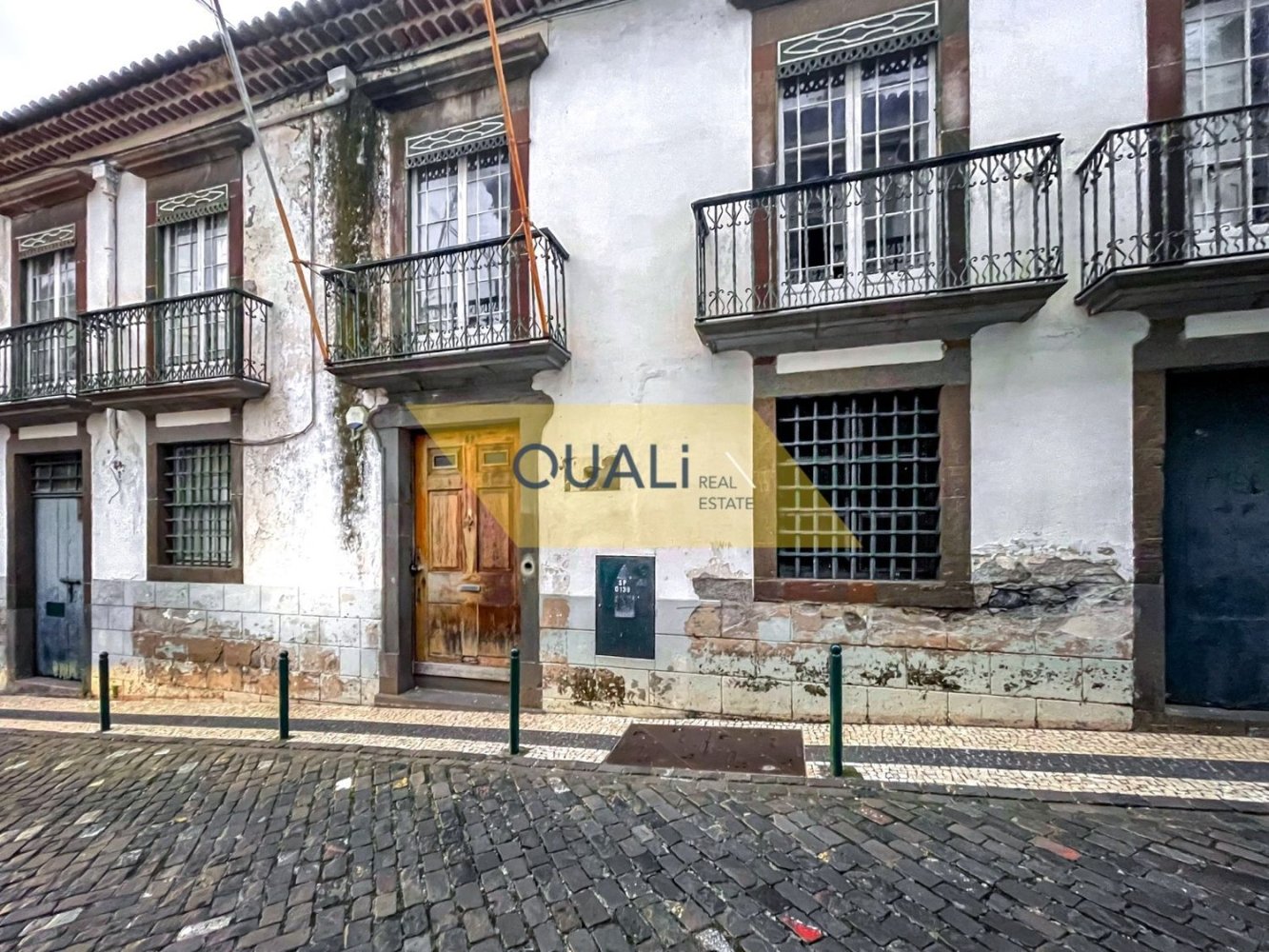 1333m² Building in Funchal, Portugal No. 100213