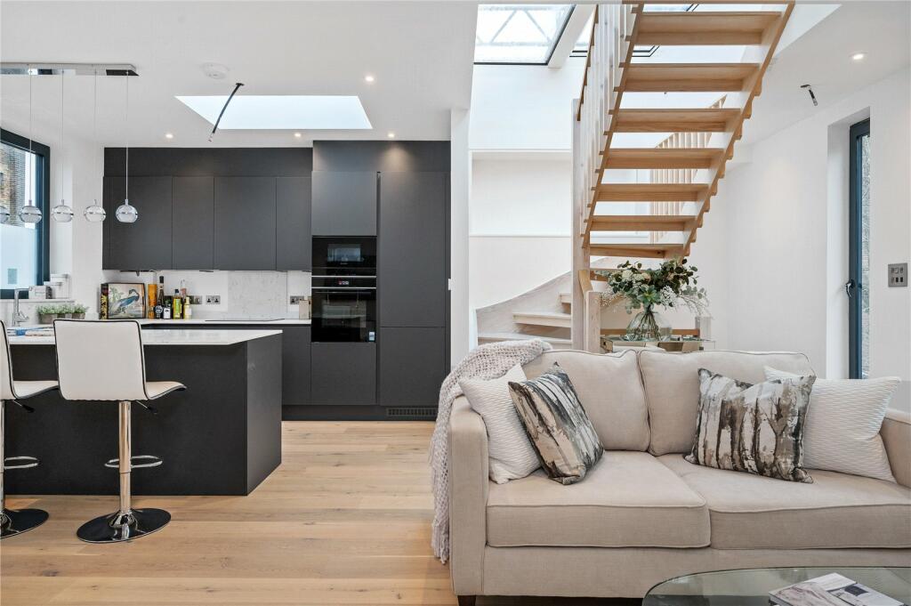 4 bedrooms House in Islington, United Kingdom No. 5408