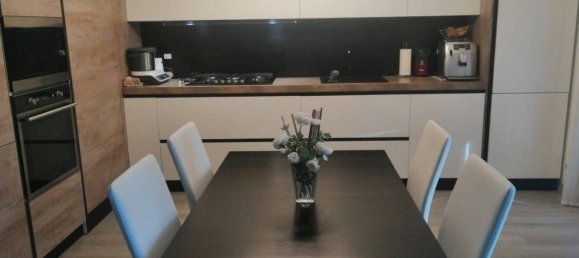 2 Schlafzimmer Haus in Gorizia, Italy, Nr. 168873 3