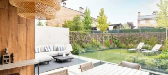 5 bedrooms Townhouse in Boadilla del Monte, Spain No. 176742 34