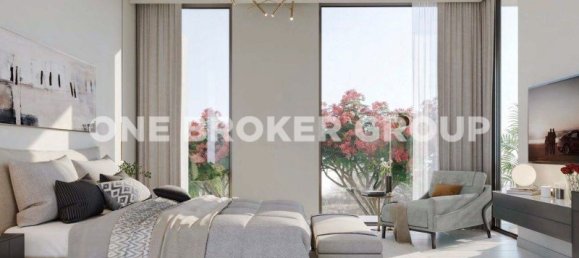 4 bedrooms Villa in Dubai, UAE No. 1529 10
