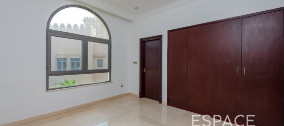 Вилла с 5 спальнями в Пальма Джумейра, ОАЭ № 106005 9