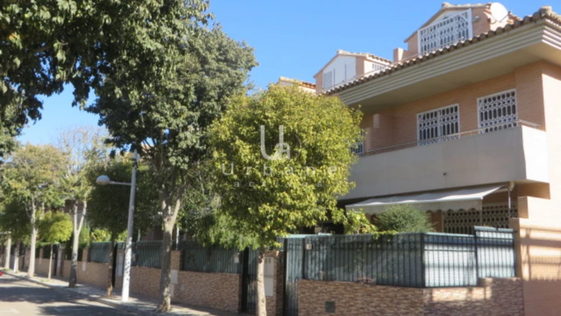 4 Schlafzimmer Haus in Picanya, Spain, Nr. 174189