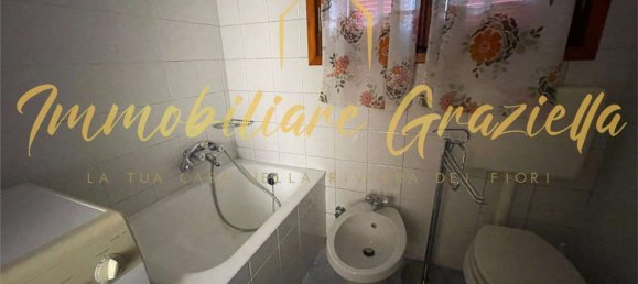 Casa de 5 habitaciónes en Vallecrosia, Italy No. 201238 13