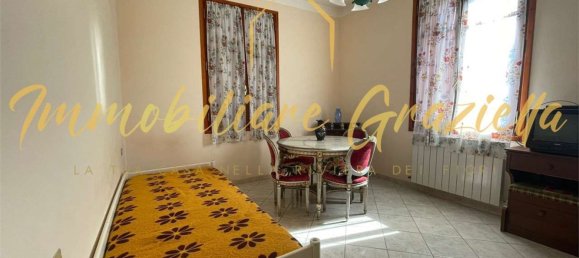 Casa de 5 habitaciónes en Vallecrosia, Italy No. 201238 6