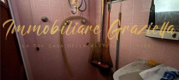 Casa de 5 habitaciónes en Vallecrosia, Italy No. 201238 19