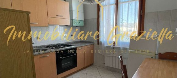 Casa de 5 habitaciónes en Vallecrosia, Italy No. 201238 9