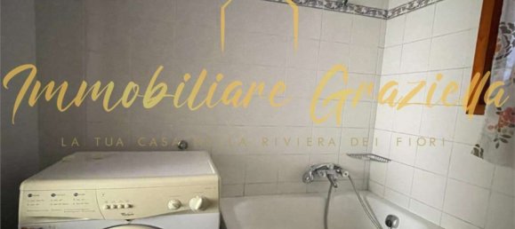 Casa de 5 habitaciónes en Vallecrosia, Italy No. 201238 12