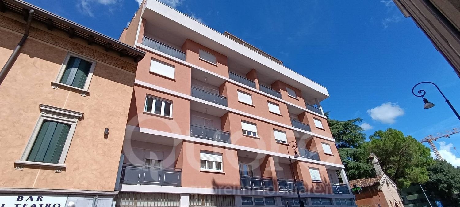 5 Schlafzimmer Wohnung in Udine, Italy, Nr. 380248