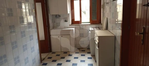 Casa de 2 habitaciónes en Bari, Italy No. 37420 5