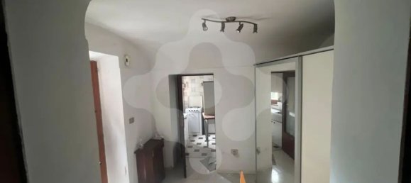 Casa de 2 habitaciónes en Bari, Italy No. 37420 3