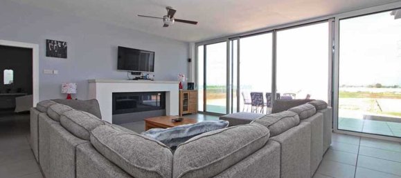 5 bedrooms House in Avgorou, Cyprus No. 23844 7