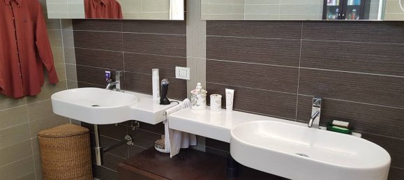 3 غرف نوم فيلا في Tuoro sul Trasimeno, Italy رقم 107186 2