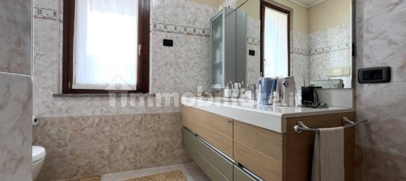 3 bedrooms House in Rudiano, Italy No. 303521 7