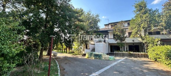 4 غرف نوم فيلا في Comacchio, Italy رقم 268150 49