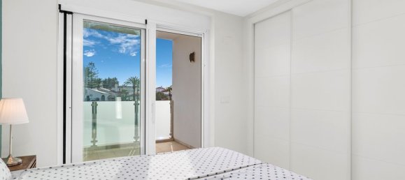 Villa de 4 dormitorios en Ciudad Quesada, Spain No. 183554 21