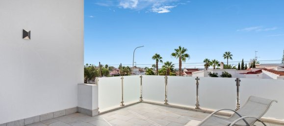 Villa de 4 dormitorios en Ciudad Quesada, Spain No. 183554 30