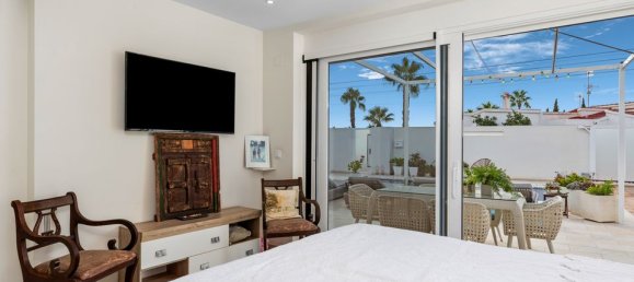 Villa de 4 dormitorios en Ciudad Quesada, Spain No. 183554 13