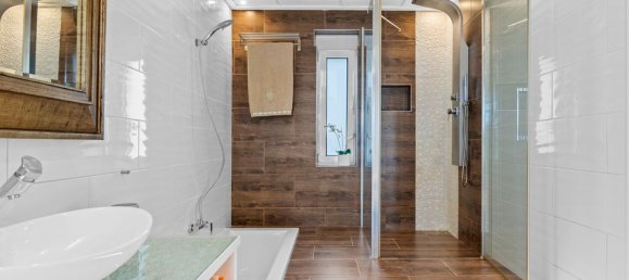 Villa de 4 dormitorios en Ciudad Quesada, Spain No. 183554 16