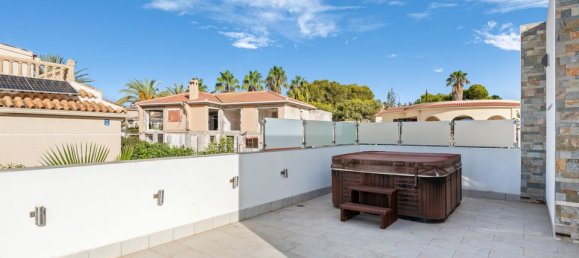 Villa de 4 dormitorios en Ciudad Quesada, Spain No. 183554 31