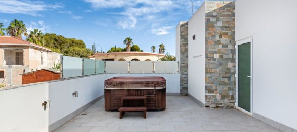 Villa de 4 dormitorios en Ciudad Quesada, Spain No. 183554 32