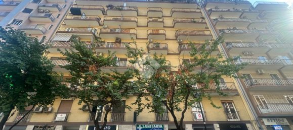 Квартира с 2 спальнями в Бари, Италия № 377620 9