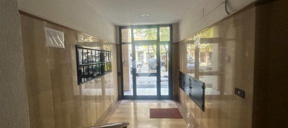 Квартира с 2 спальнями в Бари, Италия № 377620 12