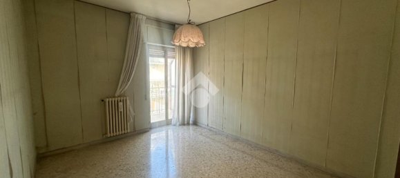 Квартира с 2 спальнями в Бари, Италия № 377620 26