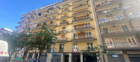 Квартира с 2 спальнями в Бари, Италия № 377620 8